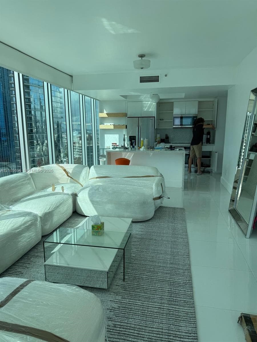 888 Biscayne Blvd 3101 photo 4