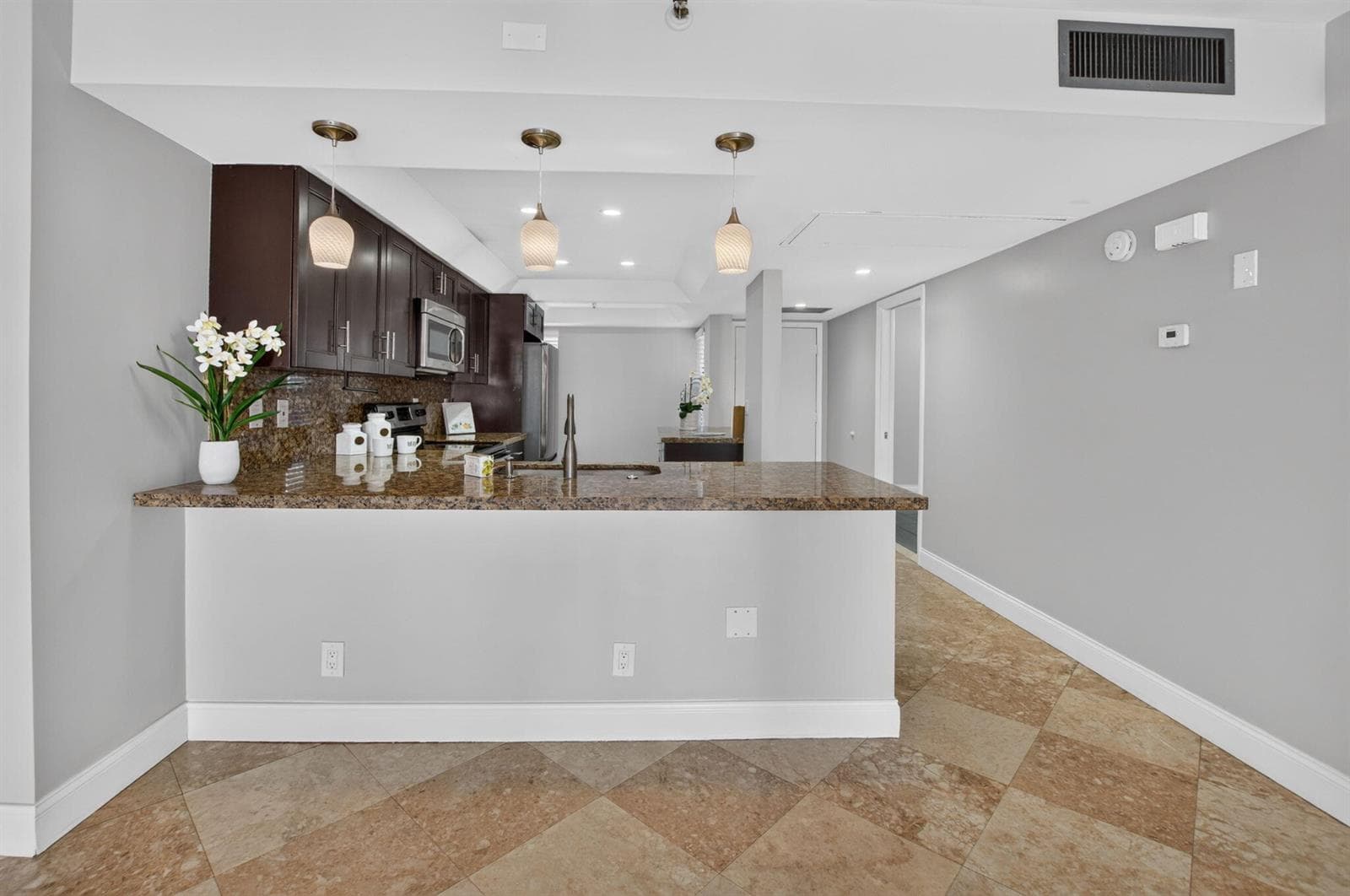 20 ROYAL PALM Way 301 photo 13