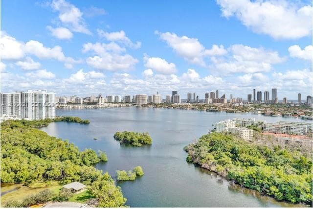 16385 Biscayne Blvd 2302 photo 16