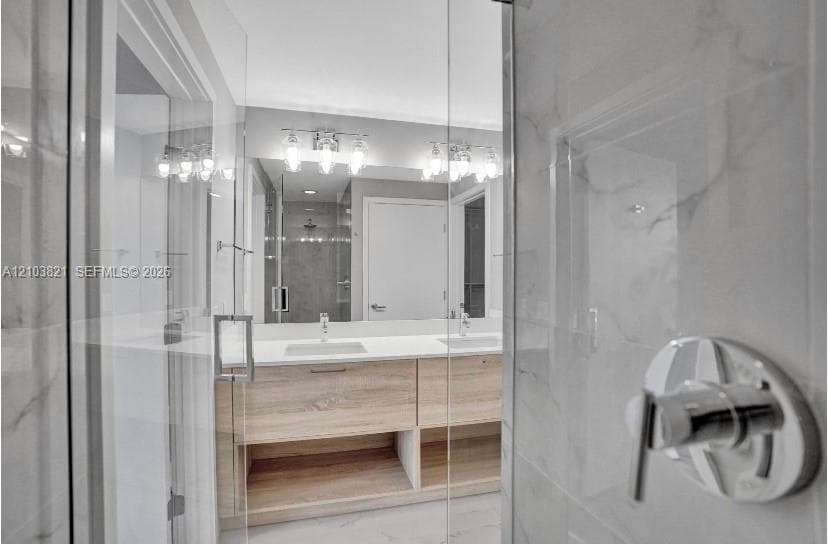 16385 Biscayne Blvd 2302 photo 10