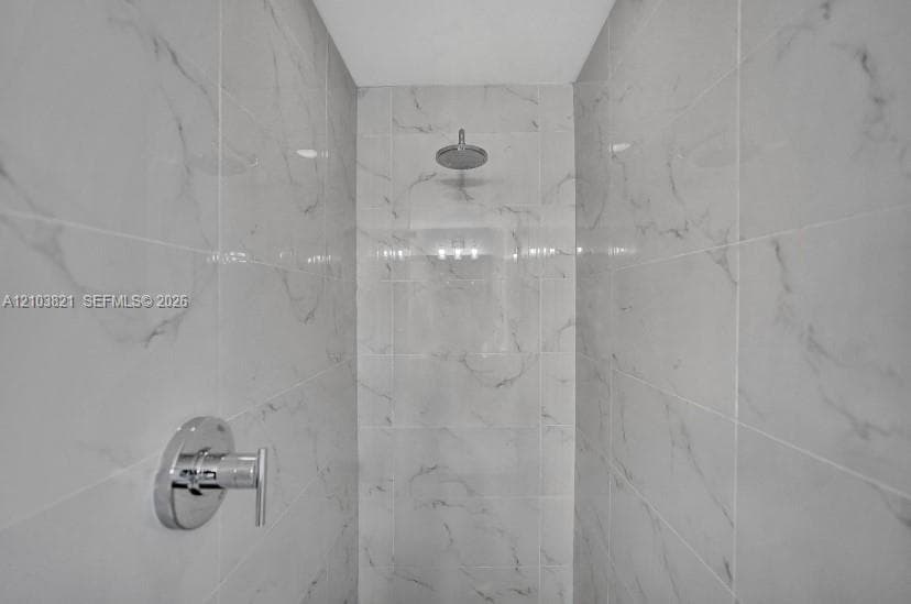 16385 Biscayne Blvd 2302 photo 11