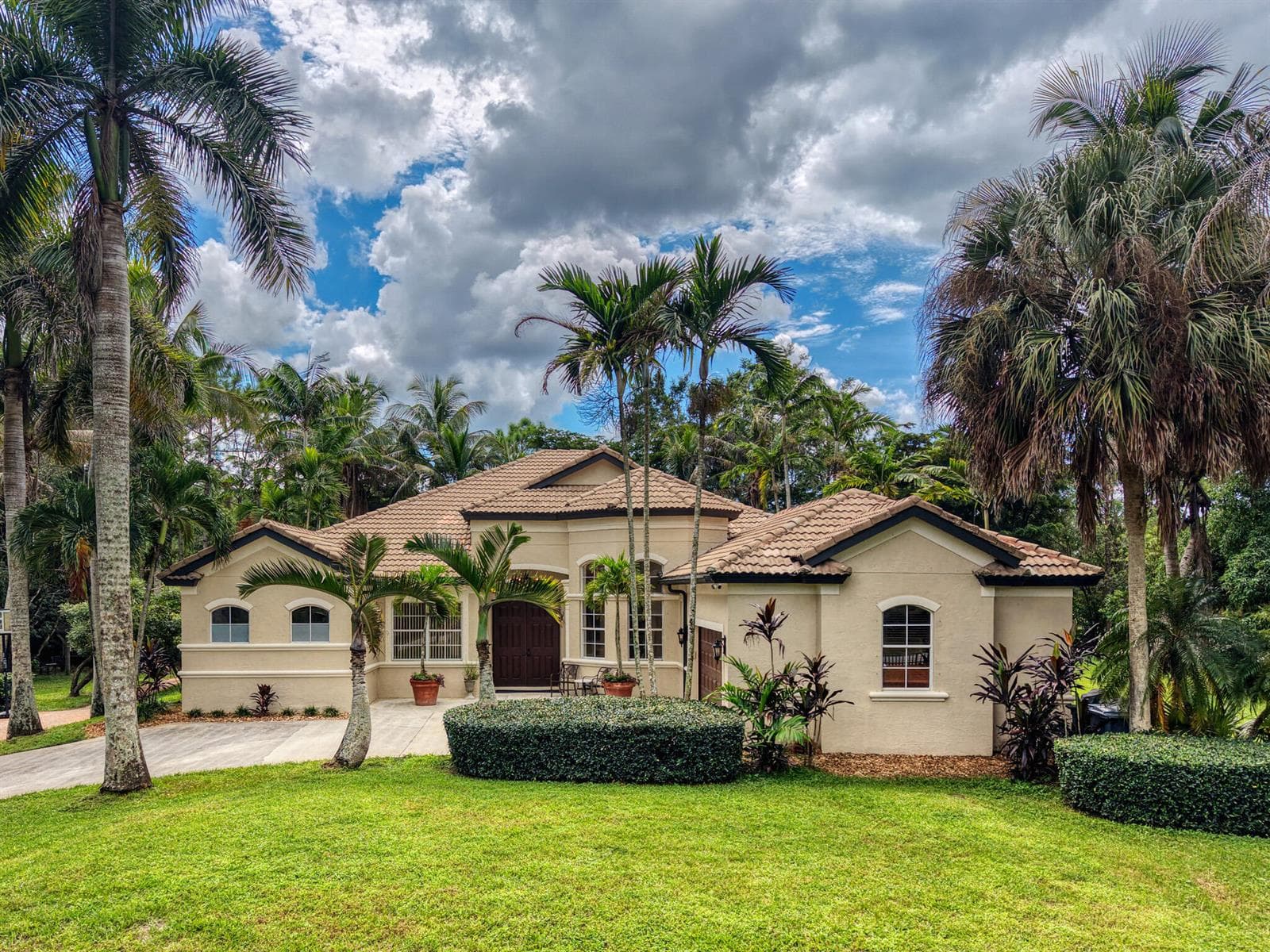 15250 Temple Boulevard photo 1