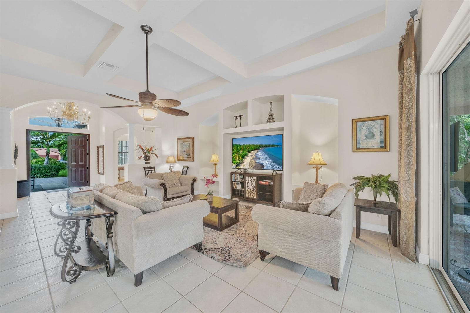 15250 Temple Boulevard photo 11