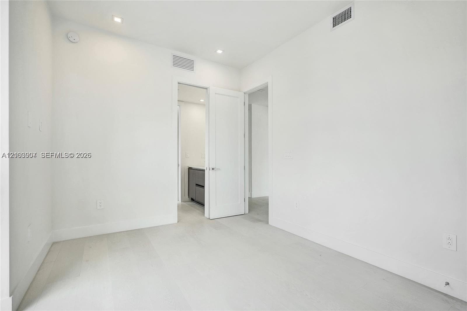 4652 SW 32 ND AVE B-2 photo 23