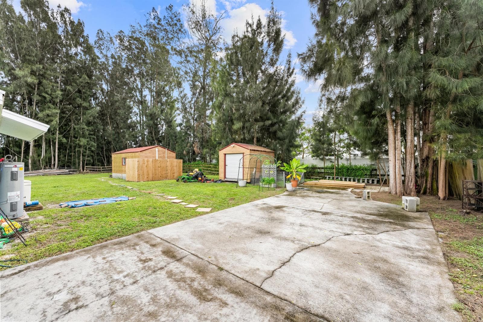 6368 Bishoff Road photo 10