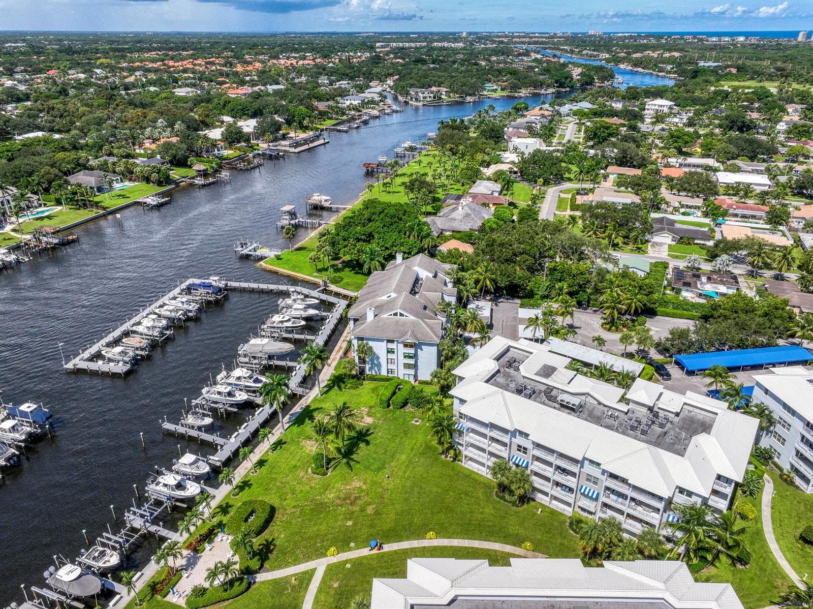 441 Bay Colony Drive N photo 25