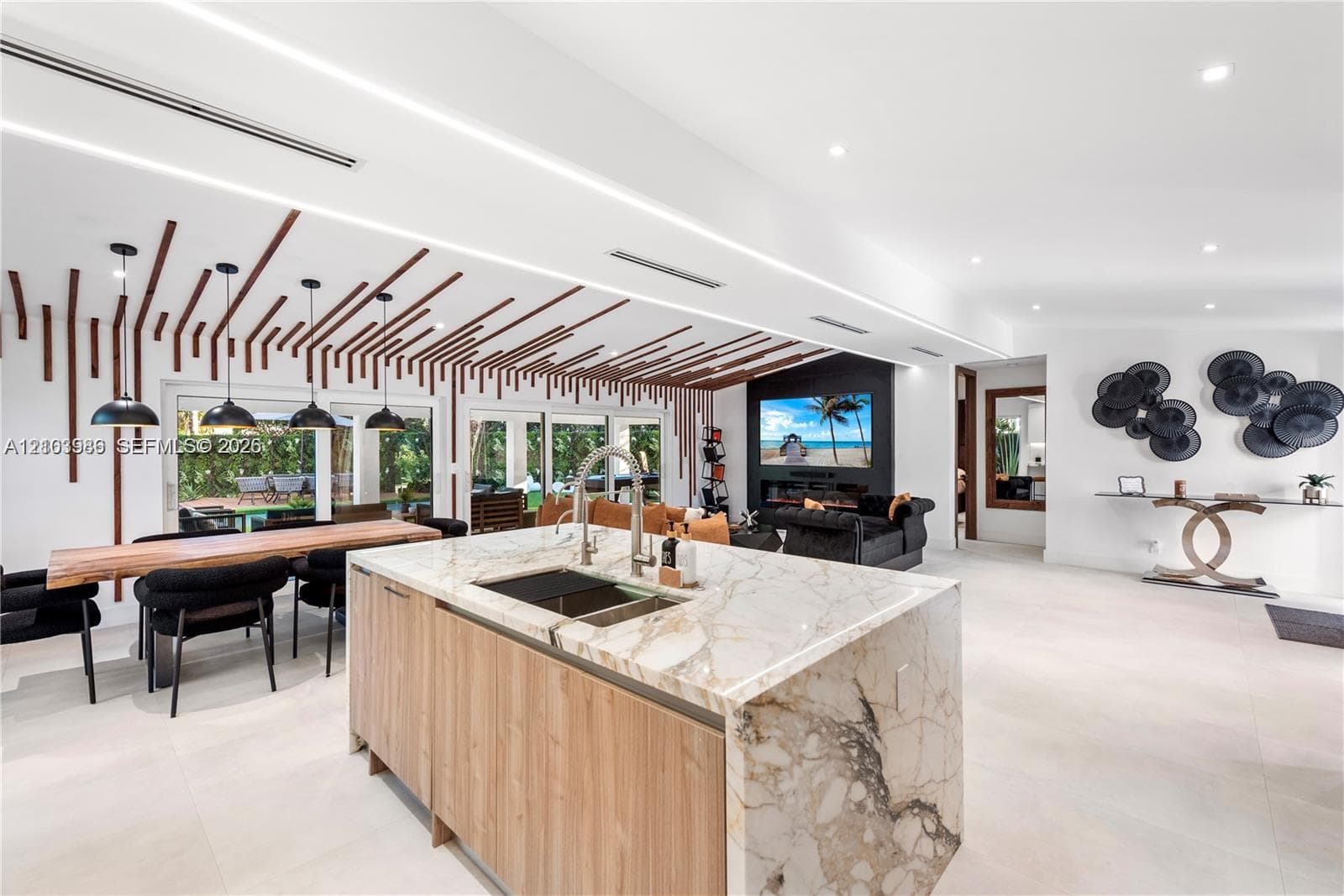 2406 Nassau Ln photo 7