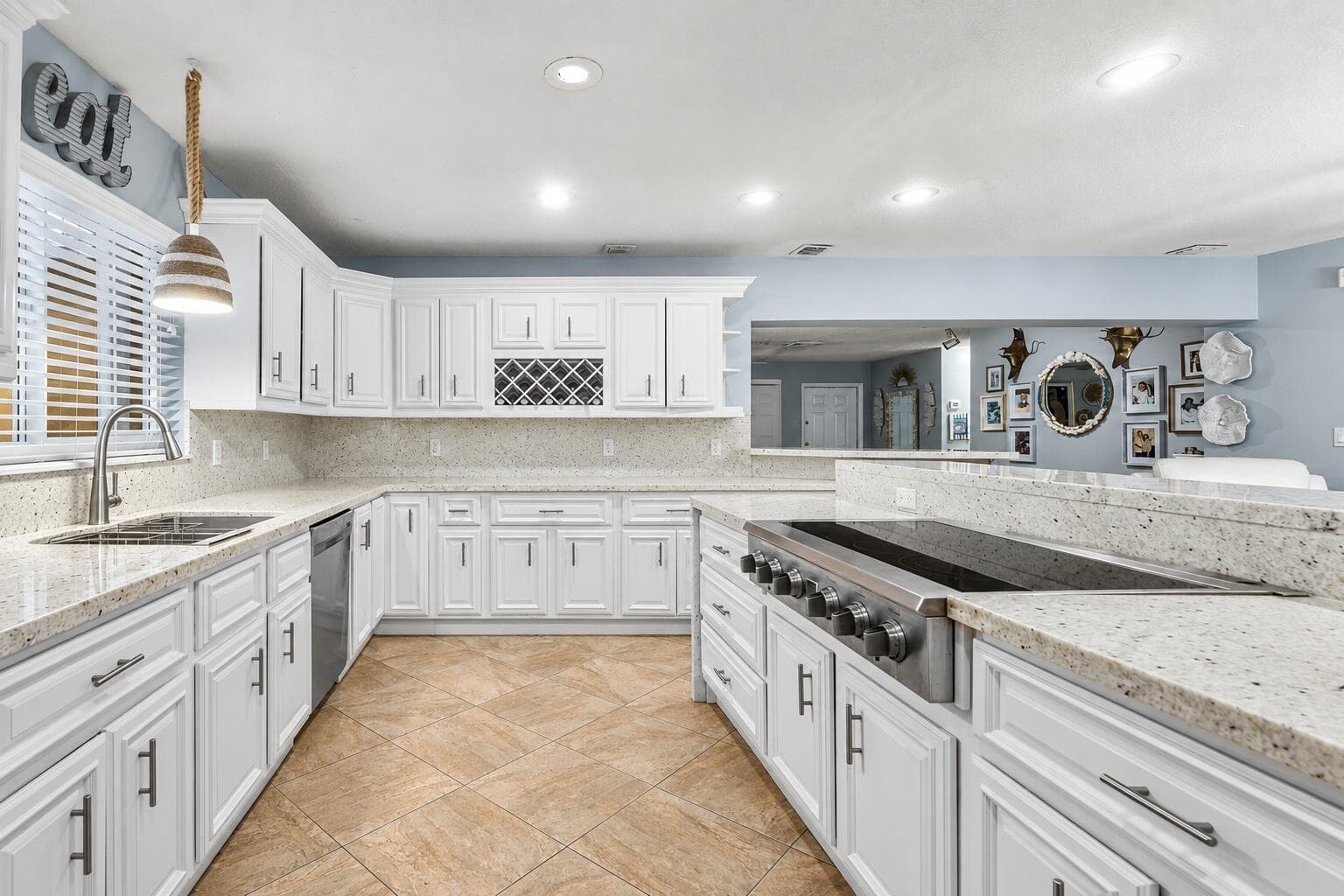 949 Laurel Road photo 12