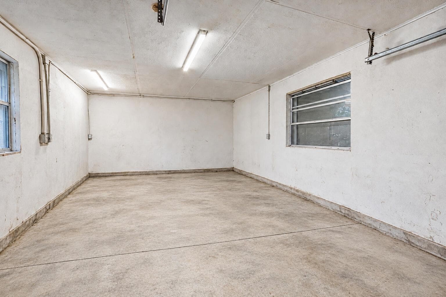 949 Laurel Road photo 22