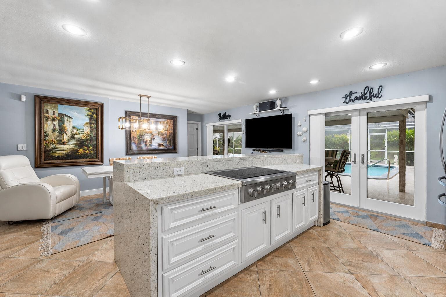 949 Laurel Road photo 11
