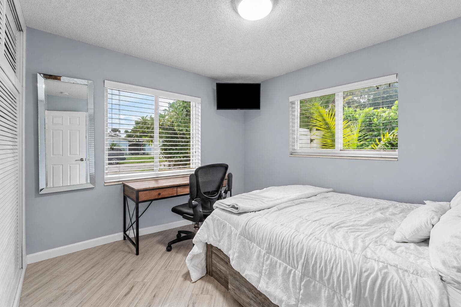 949 Laurel Road photo 19