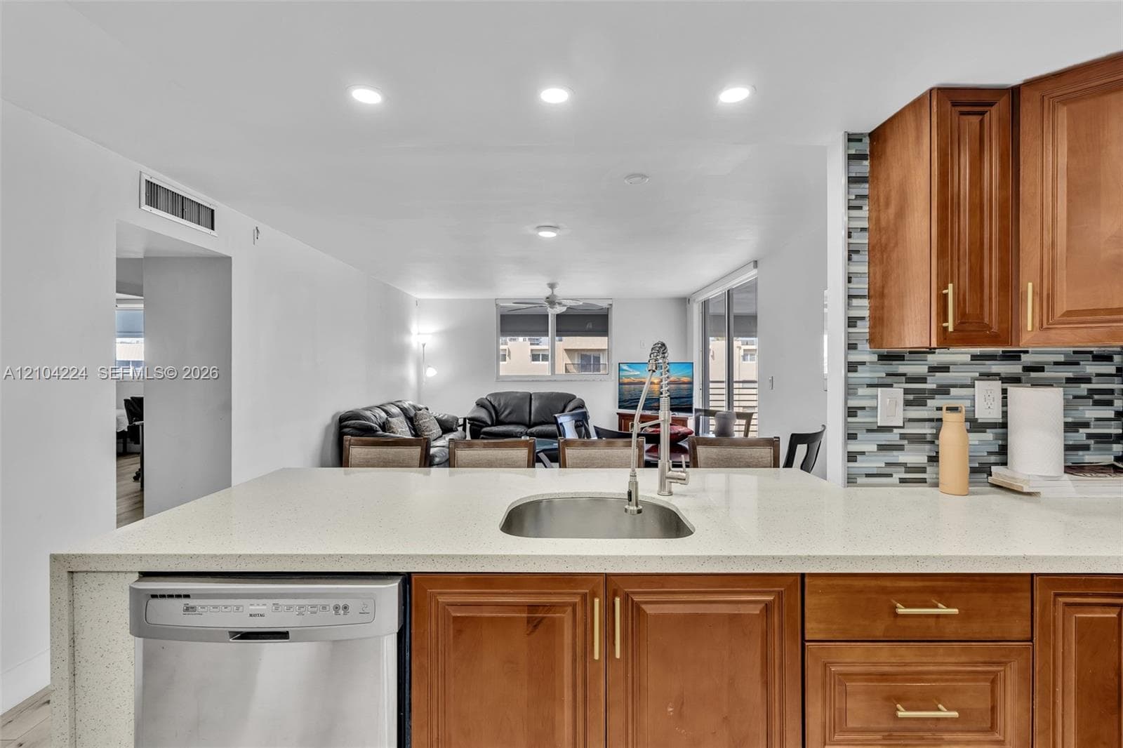 3849 NE 169th St 406 photo 6