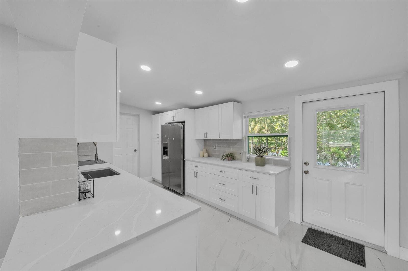 1101 NW 21ST Street photo 11