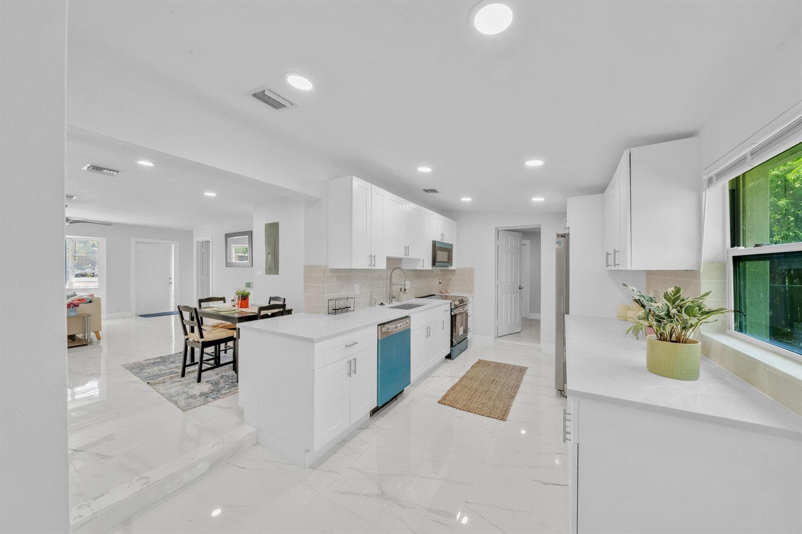 1101 NW 21ST Street photo 21