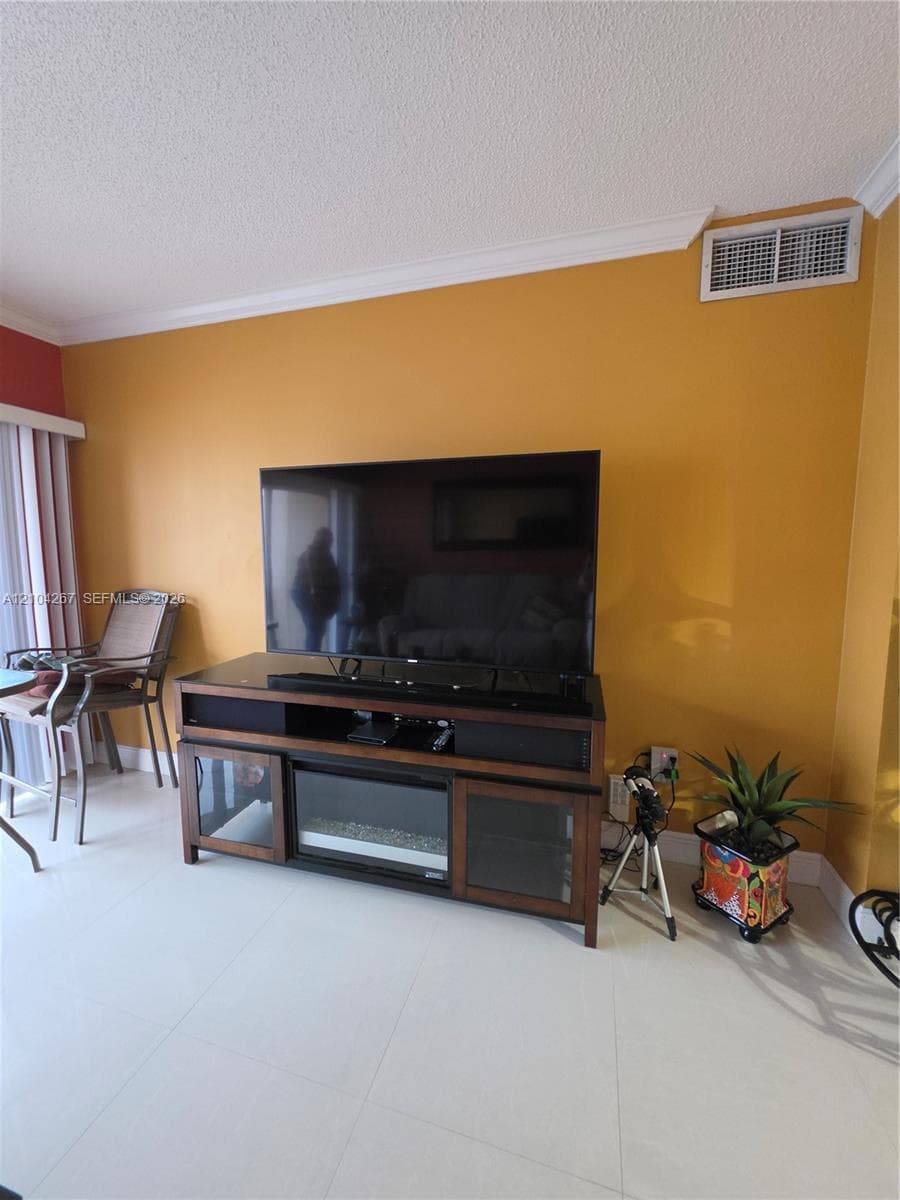 1985 S Ocean Dr 14K photo 16