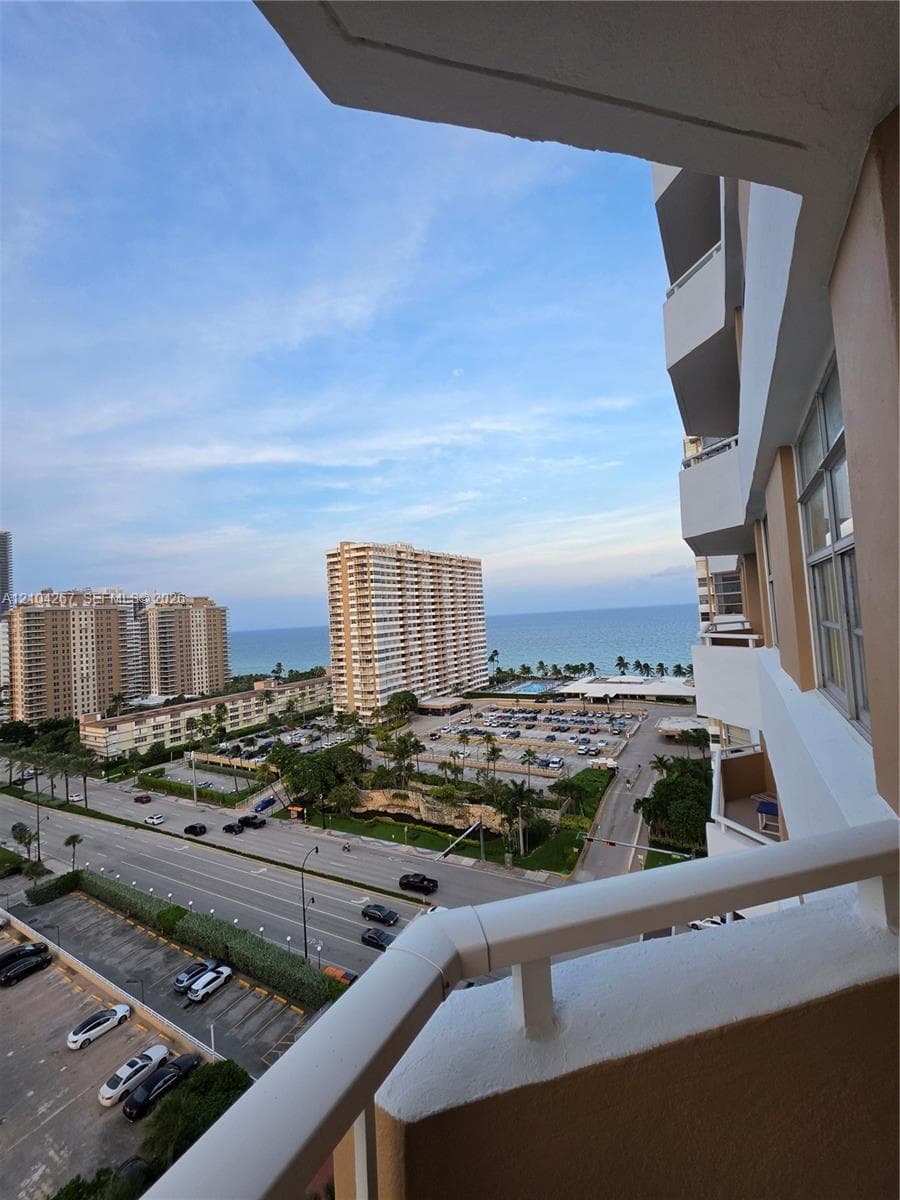 1985 S Ocean Dr 14K photo 3