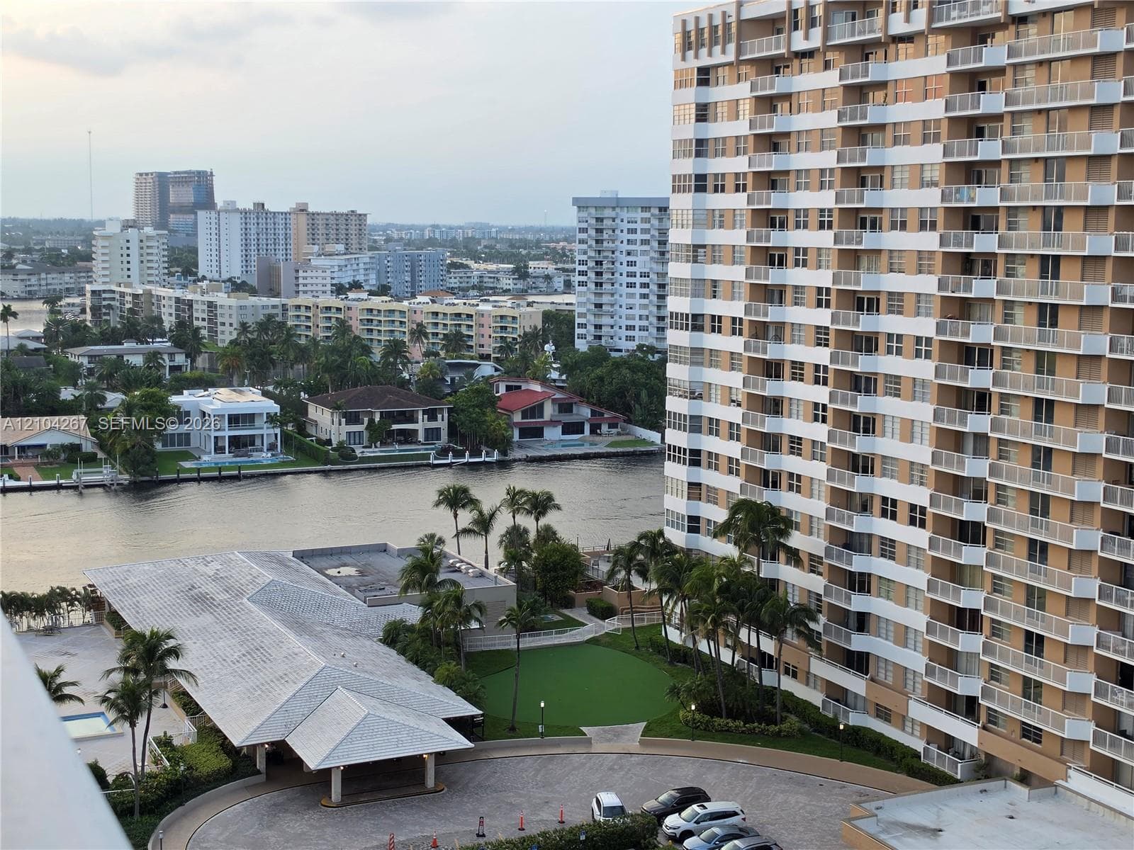 1985 S Ocean Dr 14K photo 20