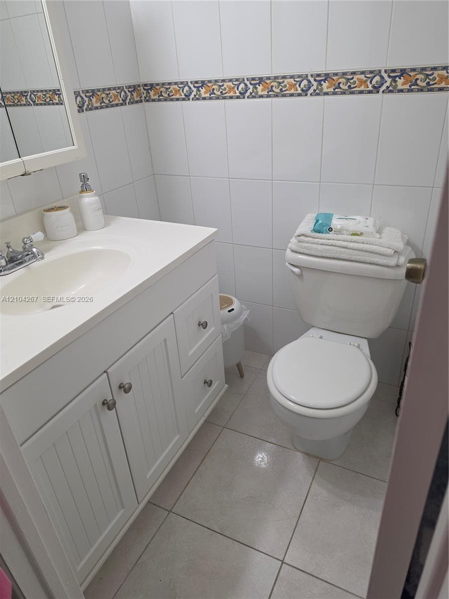 1985 S Ocean Dr 14K photo 25