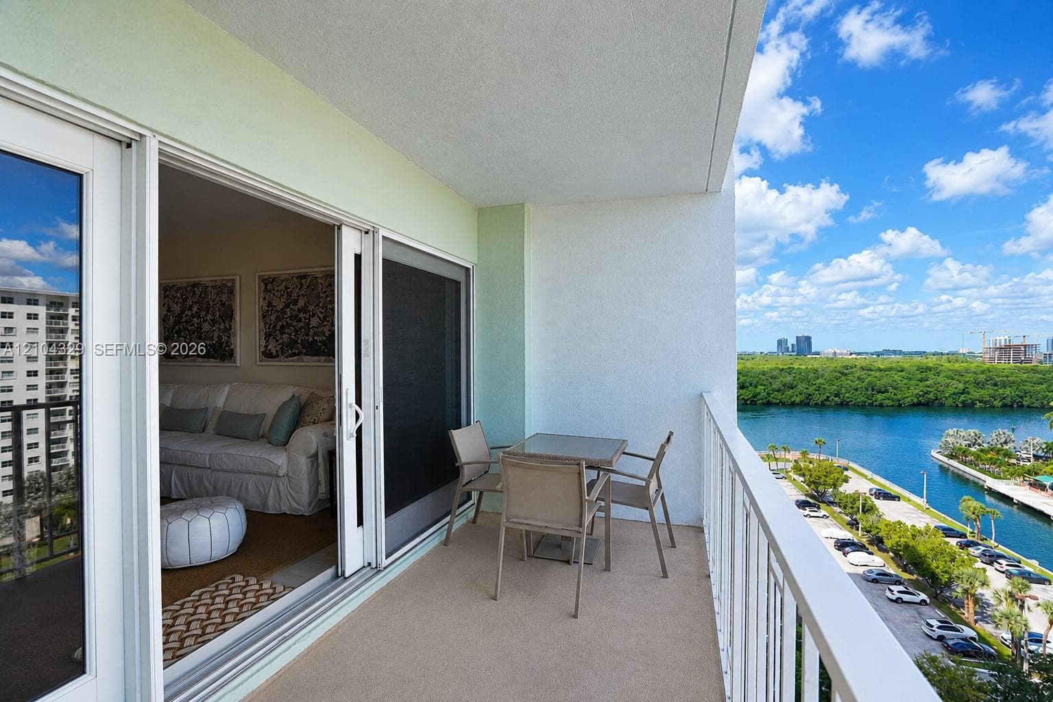 500 Bayview Dr 1123 photo 9