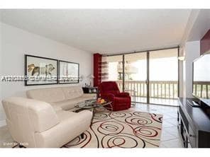 19707 Turnberry Way 18L photo 18
