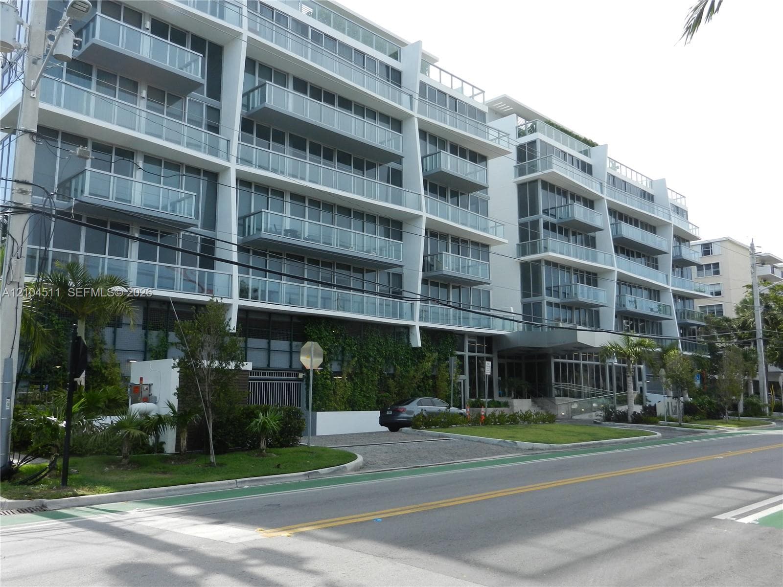 9940 W Bay Harbor Dr 4A-N photo 1