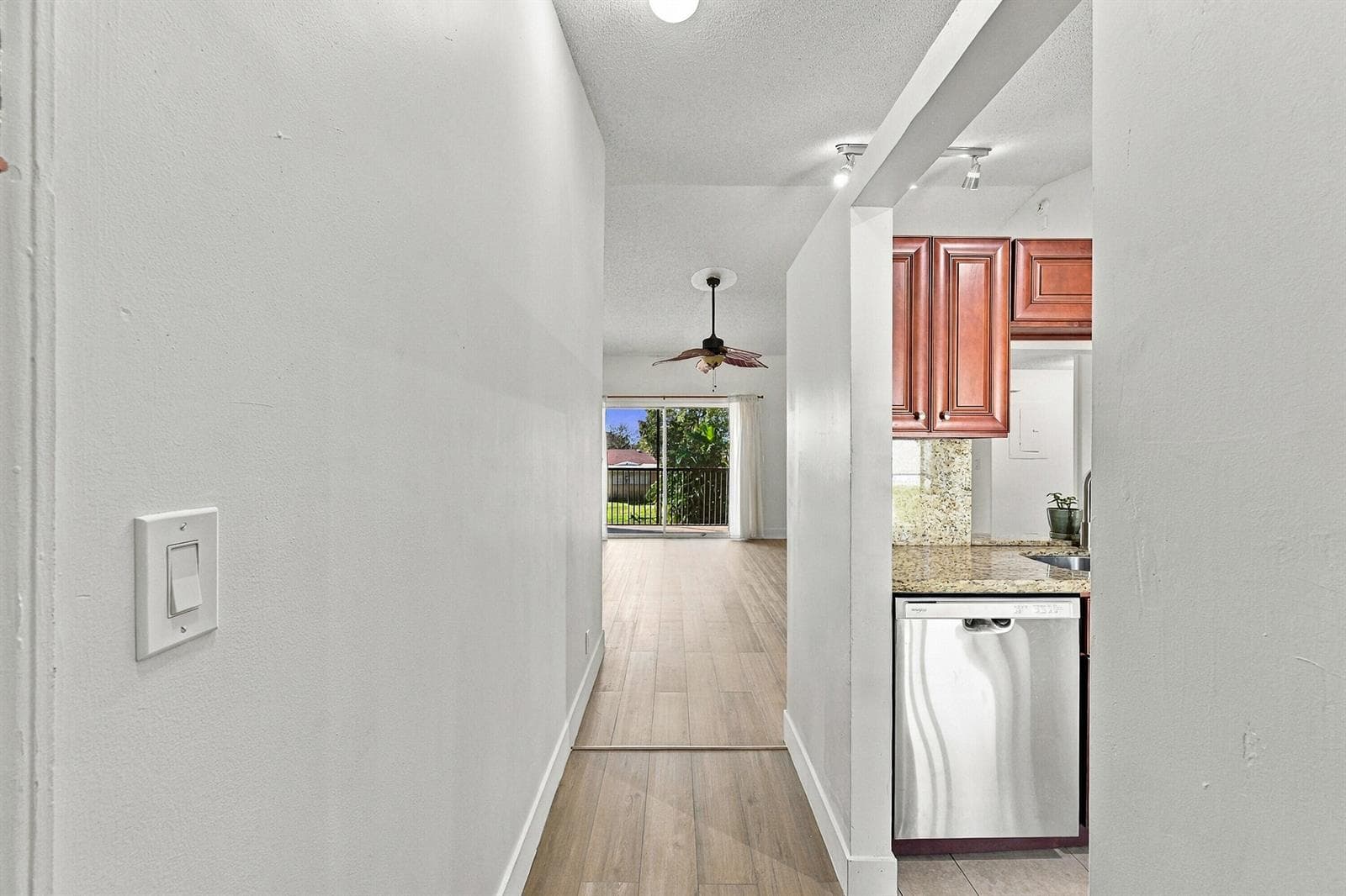 717 Gardens Drive 206 photo 6