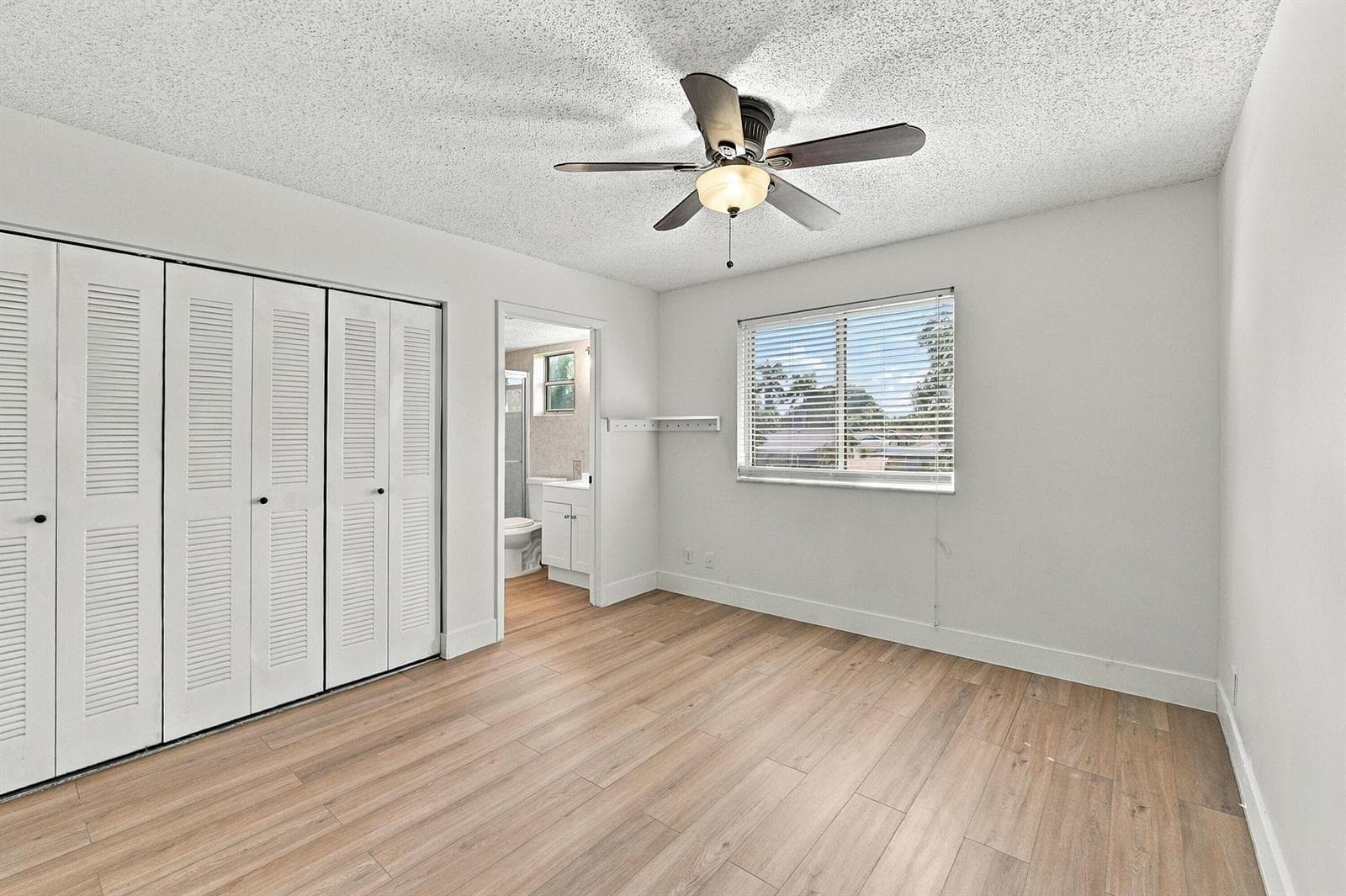 717 Gardens Drive 206 photo 15