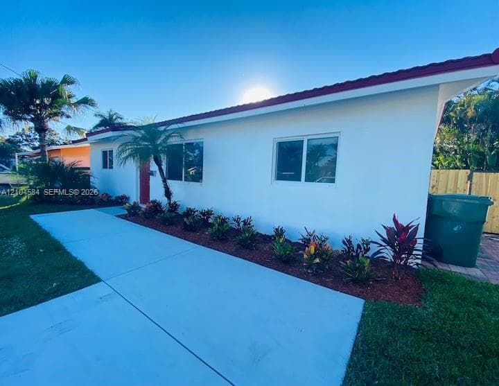 1773 SW 28th Way photo 10