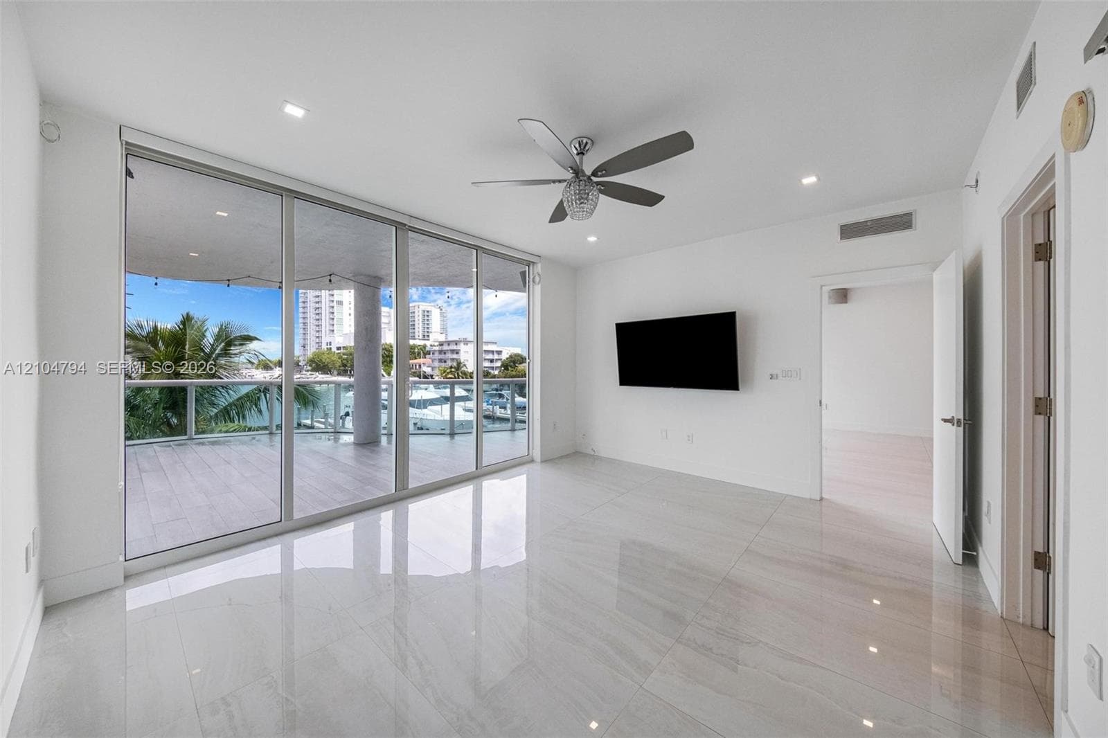 7918 Harbour Island Dr 207 photo 22