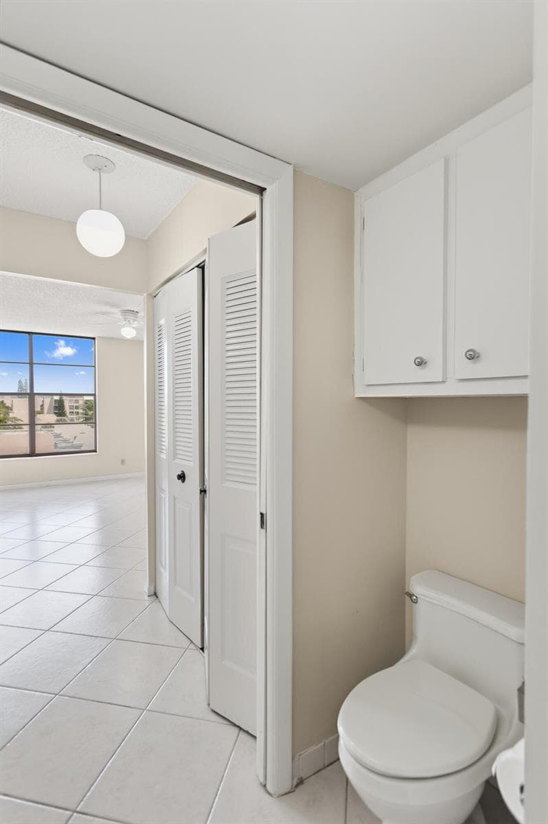 17 Royal Palm Way 6010 photo 23