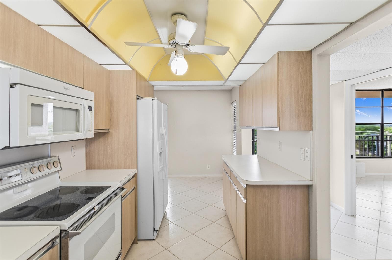17 Royal Palm Way 6010 photo 17