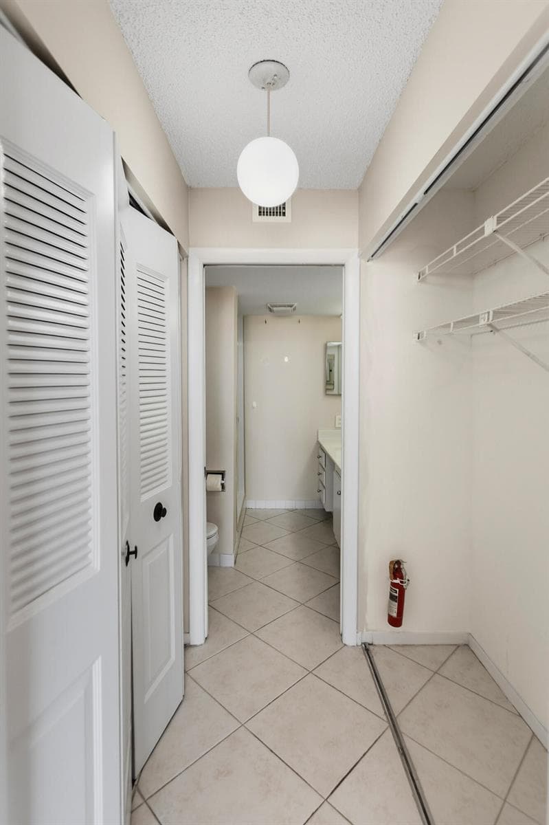 17 Royal Palm Way 6010 photo 24