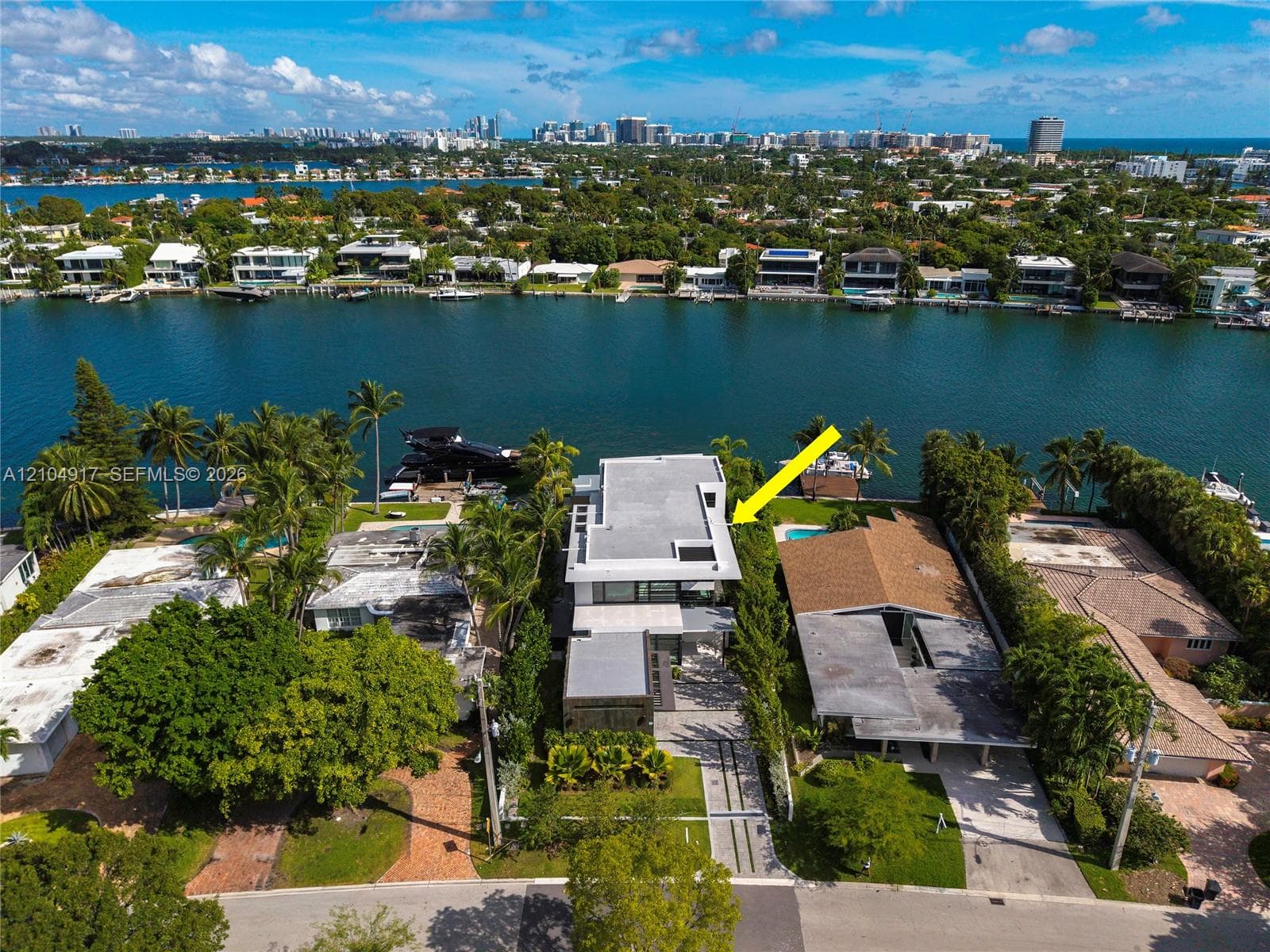 271 N Shore Dr photo 3