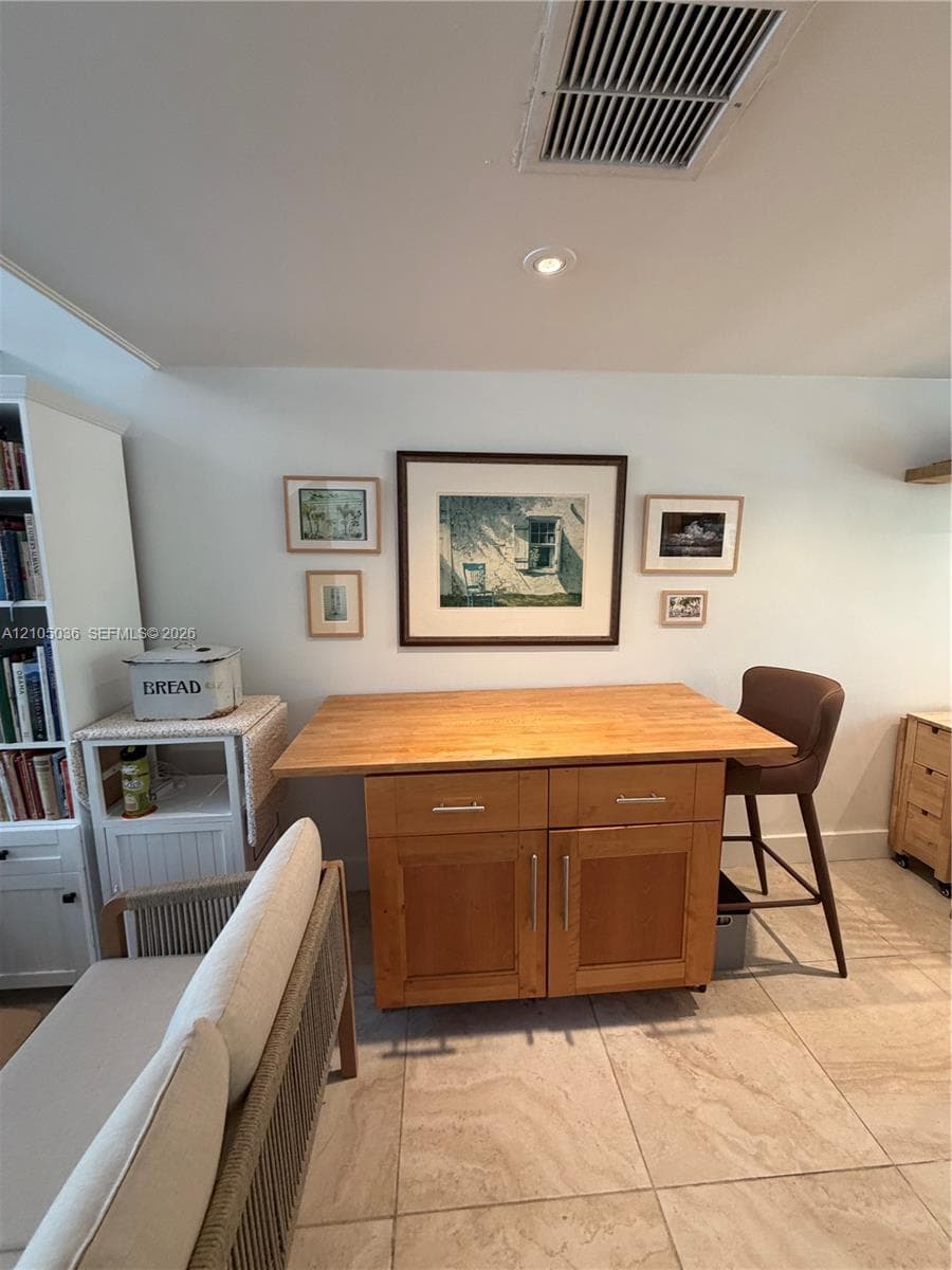 6865 E Bay Dr 3 photo 5