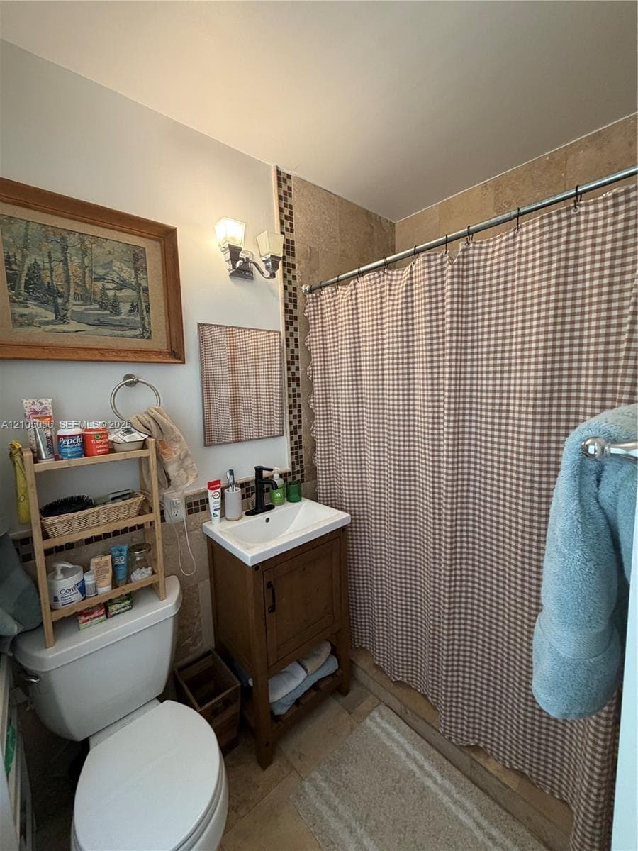 6865 E Bay Dr 3 photo 14
