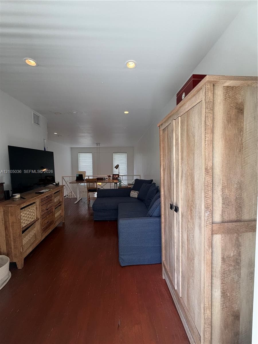 6865 E Bay Dr 3 photo 11