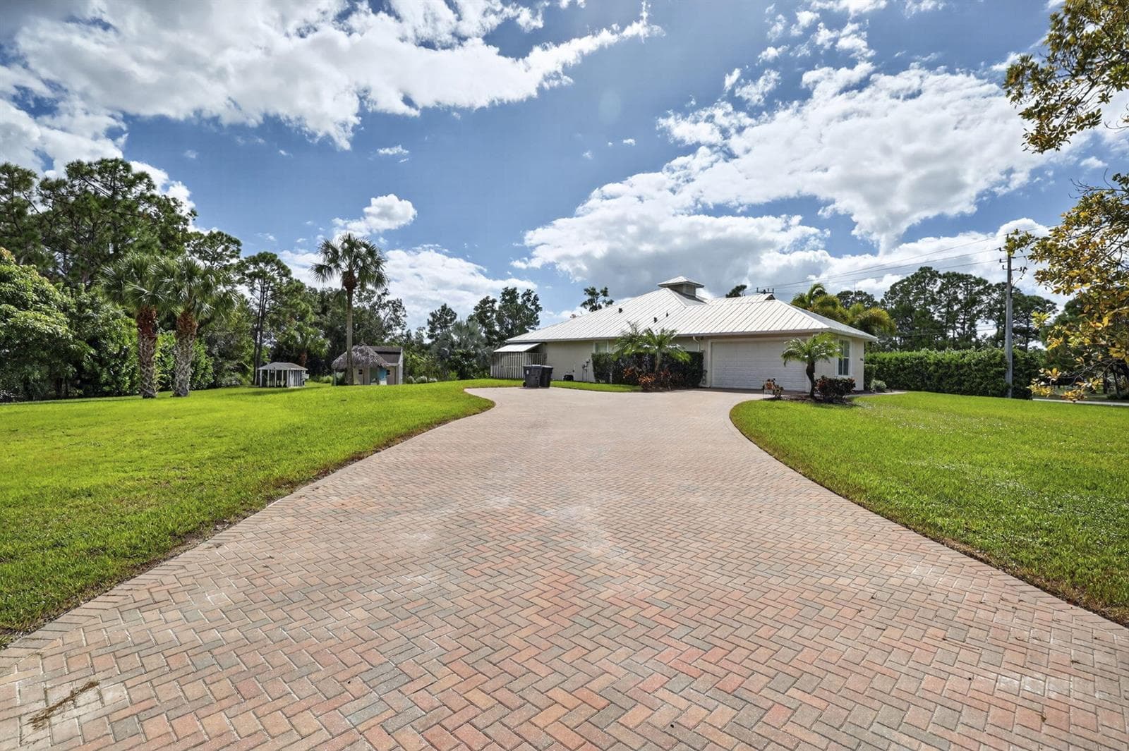 17496 72ND Road N photo 4