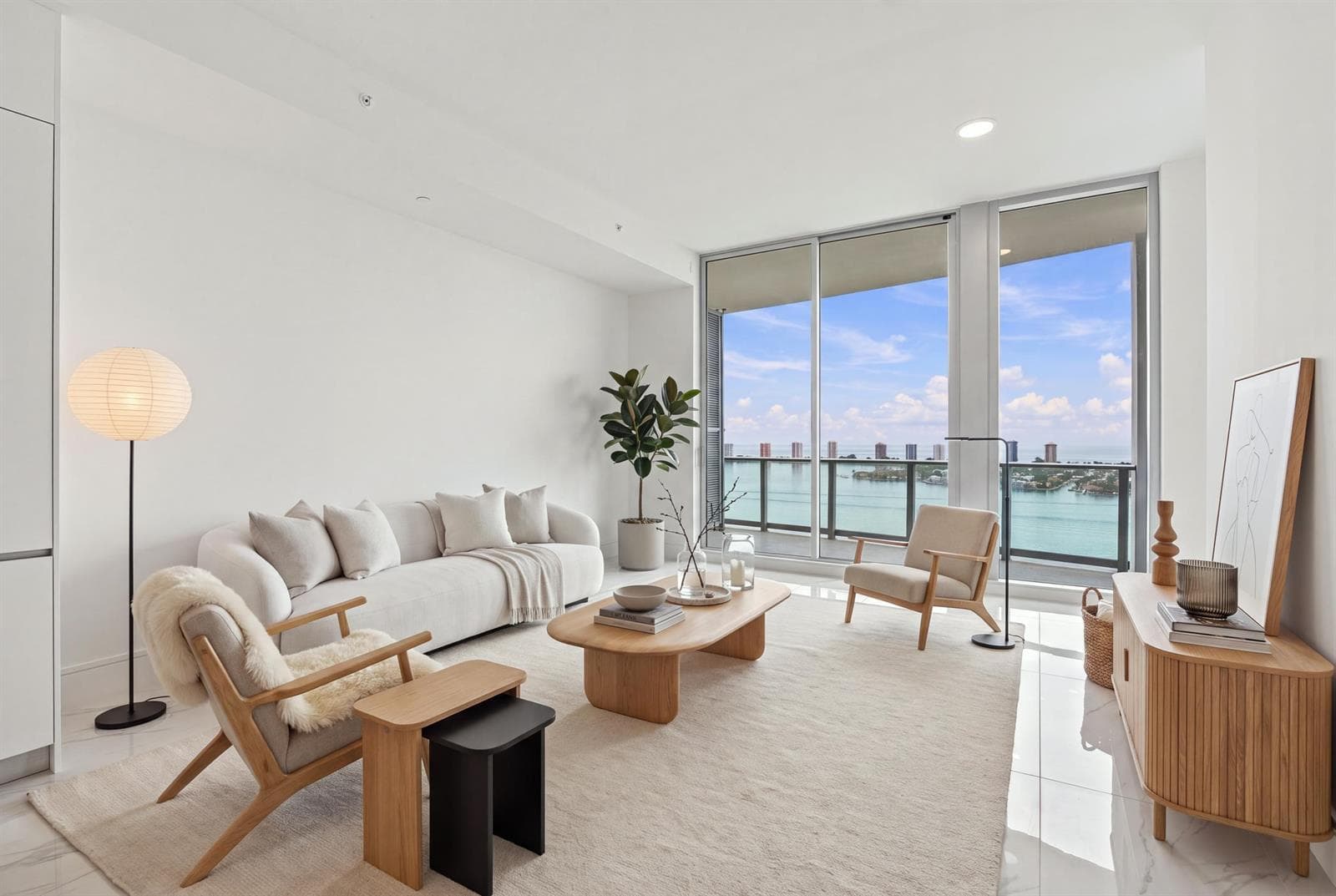 220 LAKE SHORE Drive 2306 photo 1