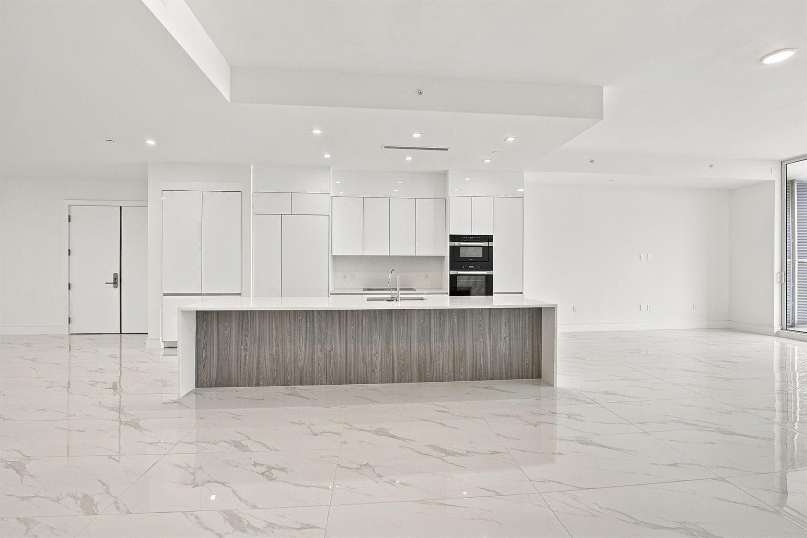 220 LAKE SHORE Drive 2306 photo 18
