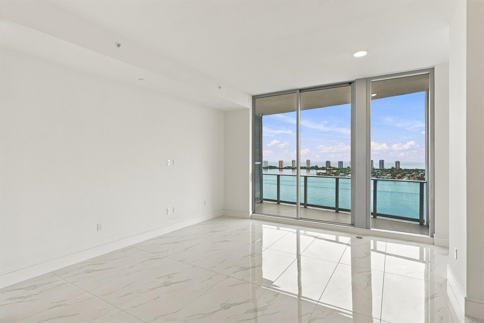 220 LAKE SHORE Drive 2306 photo 8