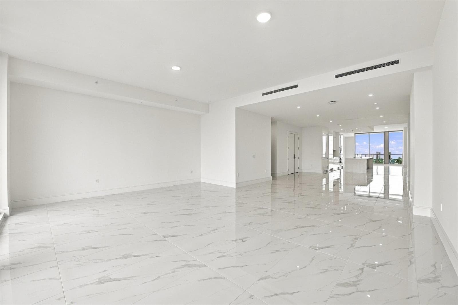 220 LAKE SHORE Drive 2306 photo 21