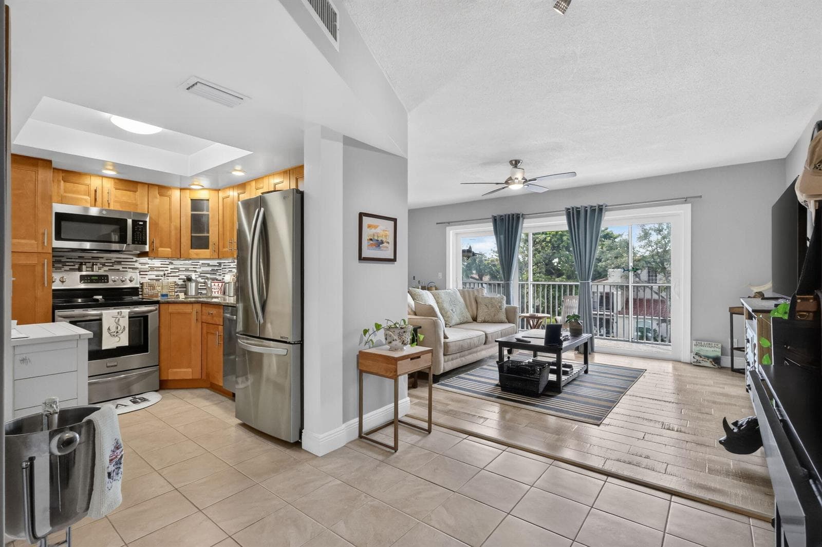 120 Lehane Terrace 308 photo 6