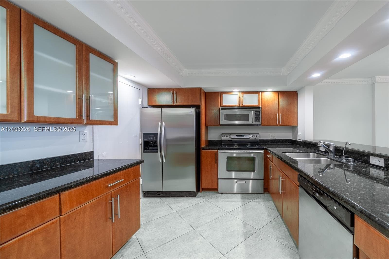 3800 S Ocean Dr 801 photo 2