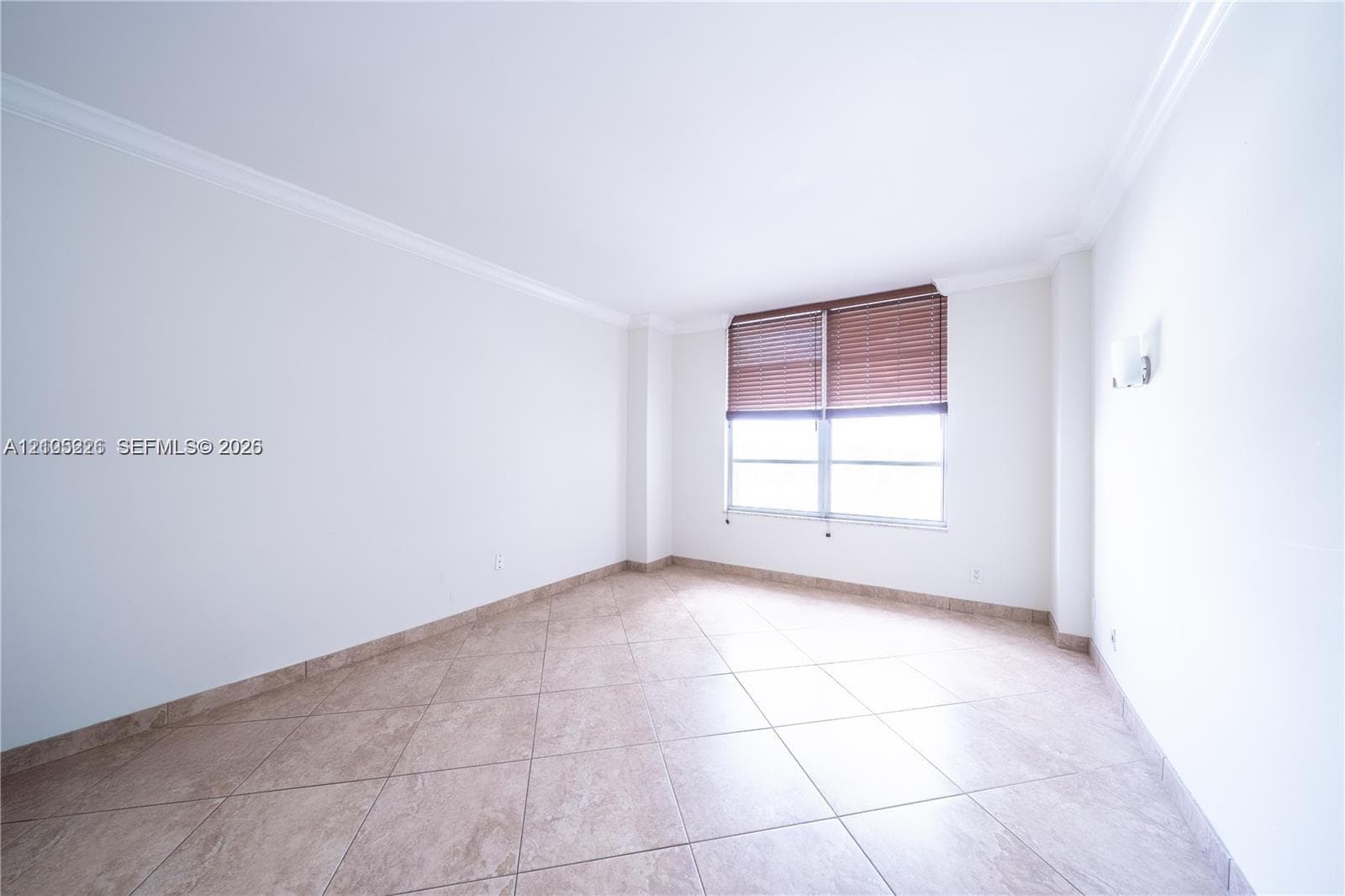 3800 S Ocean Dr 801 photo 9