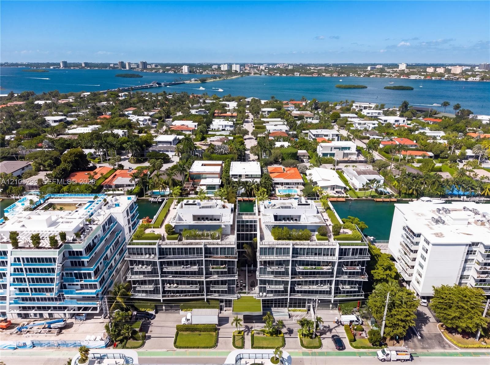 9940 W Bay Harbor Dr 6C-N photo 1