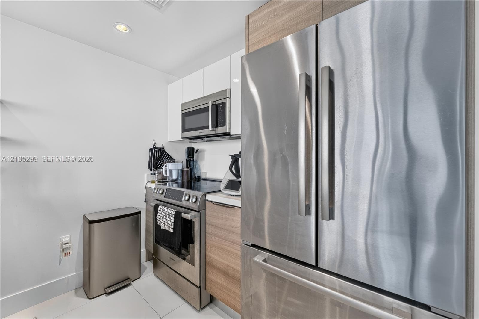 9940 W Bay Harbor Dr 6C-N photo 9