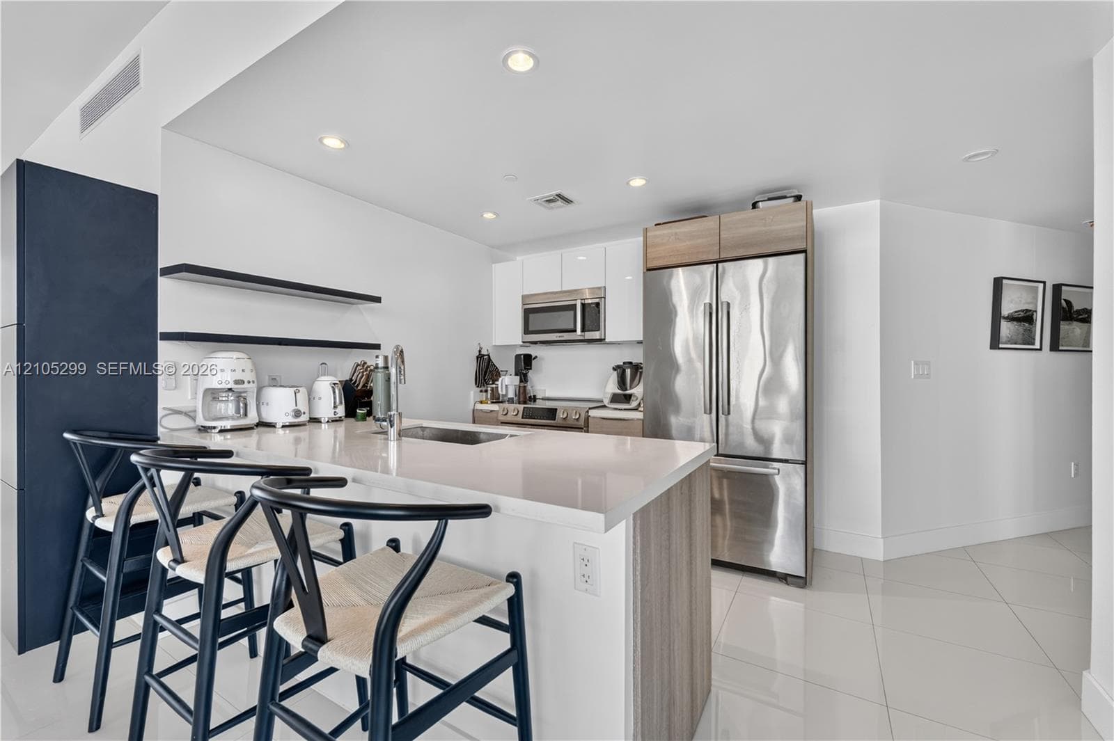 9940 W Bay Harbor Dr 6C-N photo 8