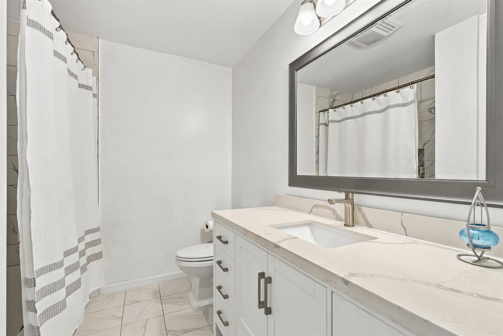 2886 FERNLEY Drive E 32 photo 12
