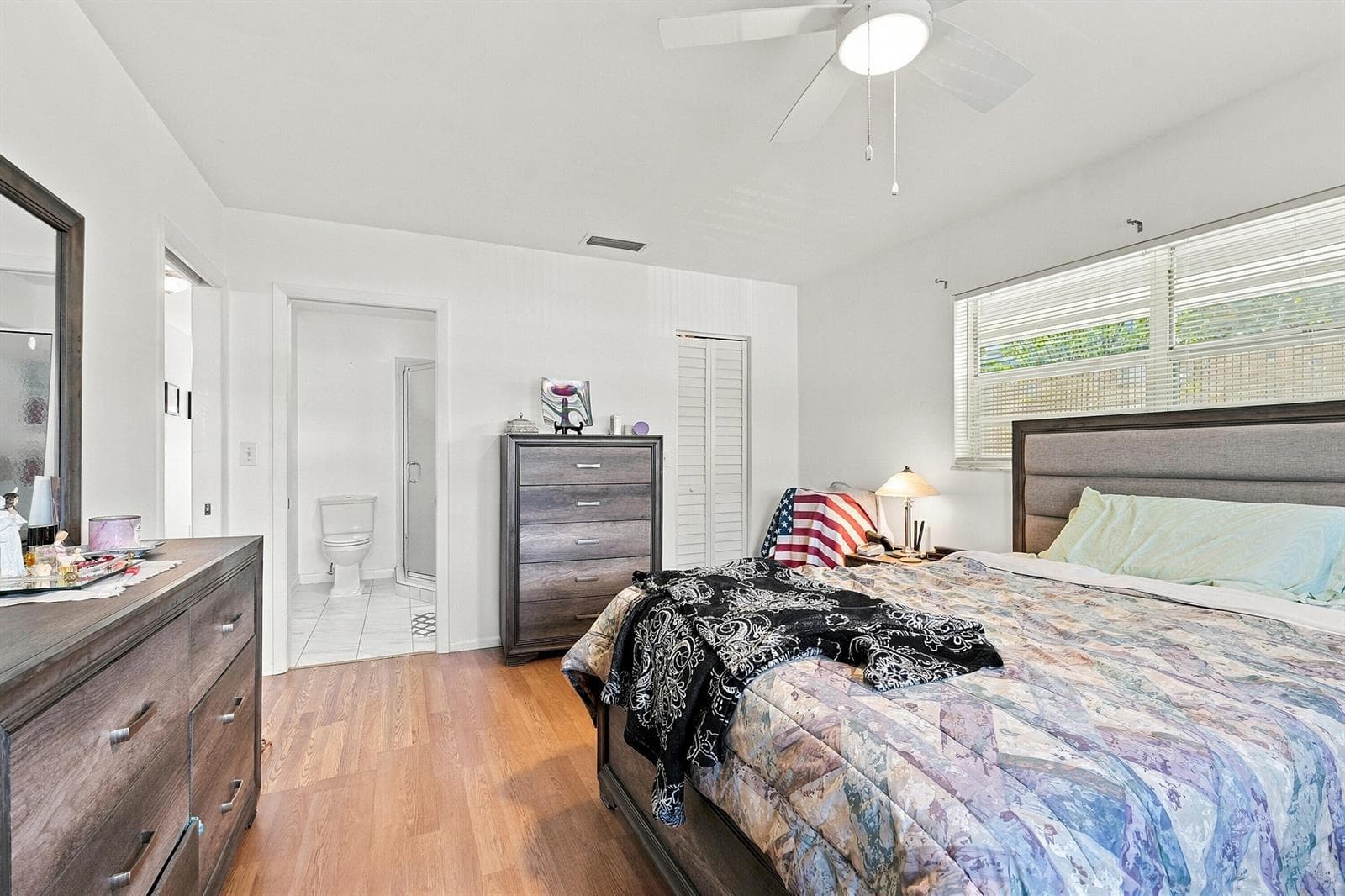 2886 FERNLEY Drive E 32 photo 14
