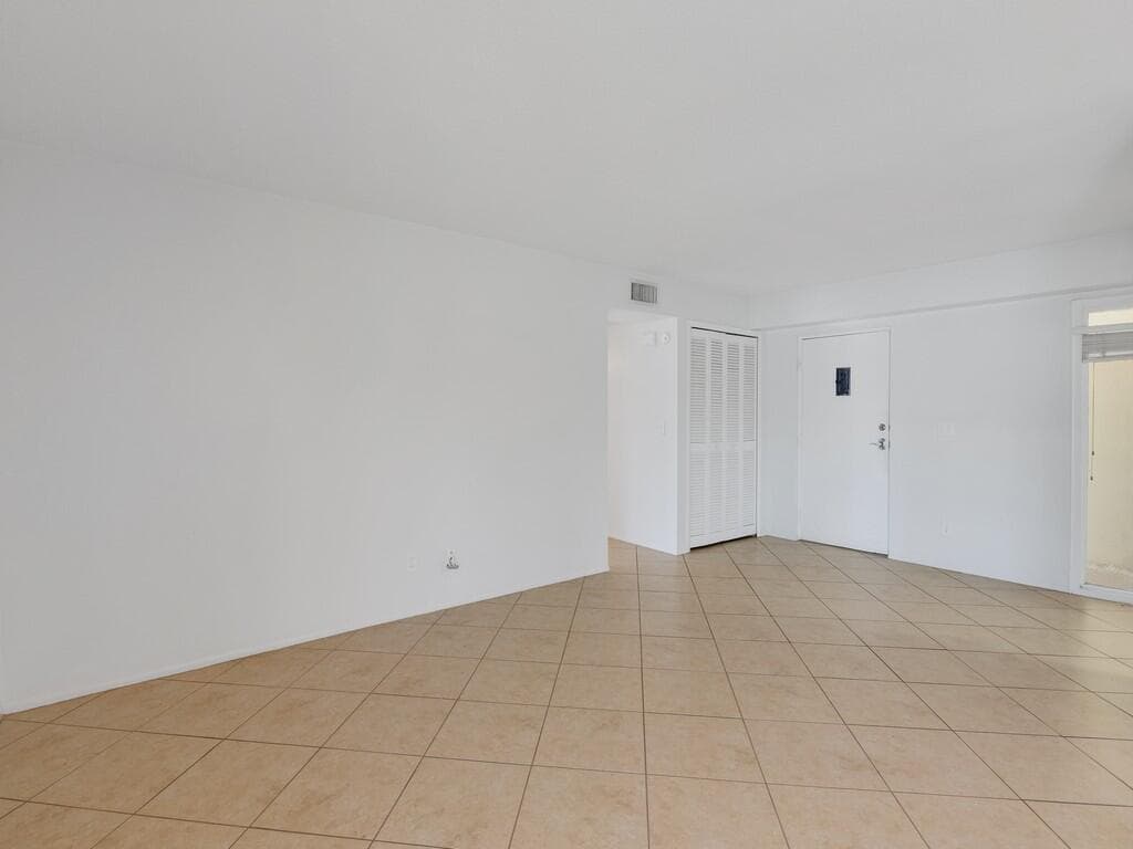 1845 ROBALO Drive 106D photo 10